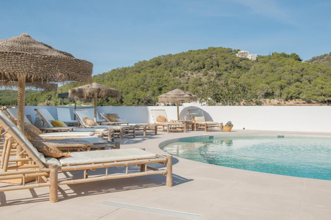 The Olive Boutique Suites & Spa Cala Llonga  Bagian luar foto