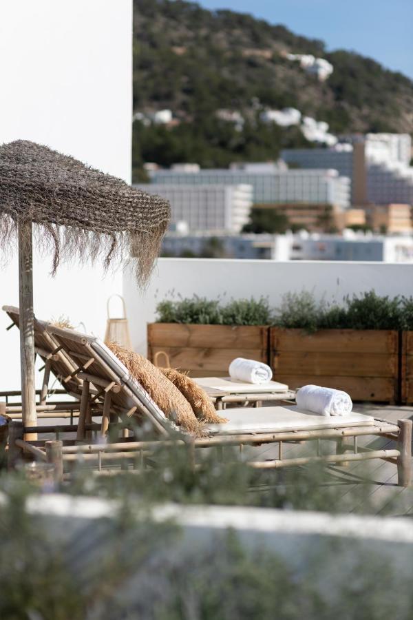 The Olive Boutique Suites & Spa Cala Llonga  Bagian luar foto