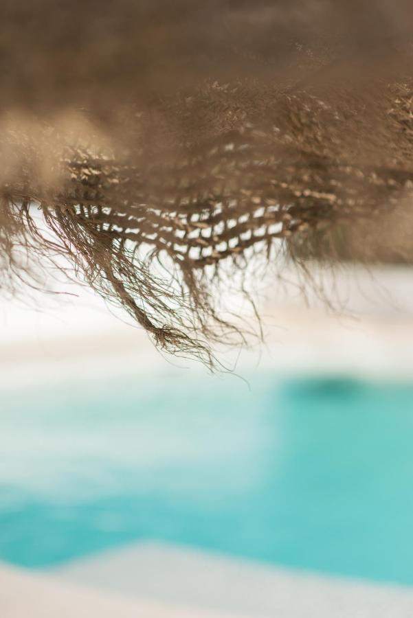 The Olive Boutique Suites & Spa Cala Llonga  Bagian luar foto