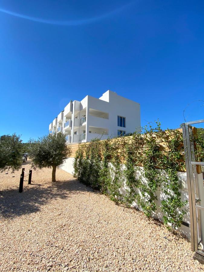 The Olive Boutique Suites & Spa Cala Llonga  Bagian luar foto