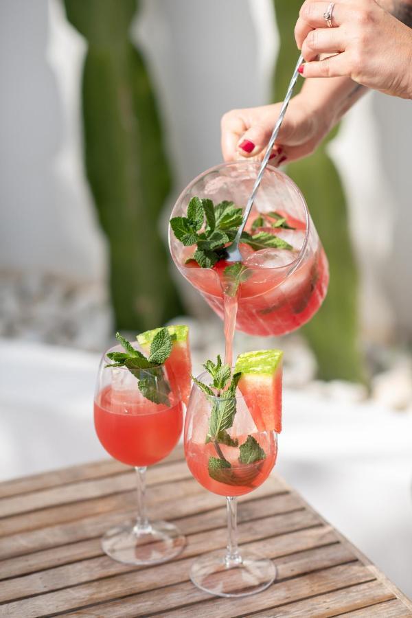 The Olive Boutique Suites & Spa Cala Llonga  Bagian luar foto
